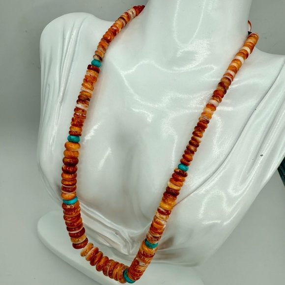 Spiny Oyster Shell & Turquoise Rondelle Beaded
Necklace - 18" - Picture 13 of 17